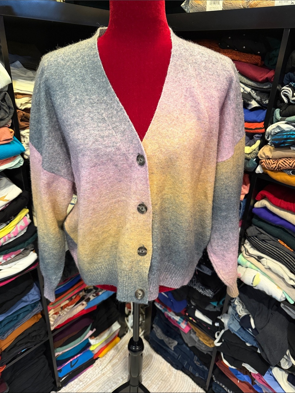 #584. Old navy cardigan. Xl